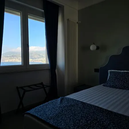 Laca - Sensational Coast View With Jacuzzi Appartamento Sorrento