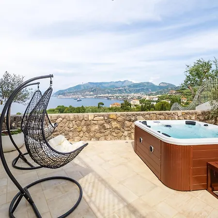Laca - Sensational Coast View With Jacuzzi Appartement Sorrente