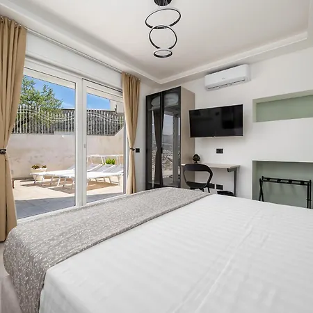 Laca - Sensational Coast View With Jacuzzi Appartement *
